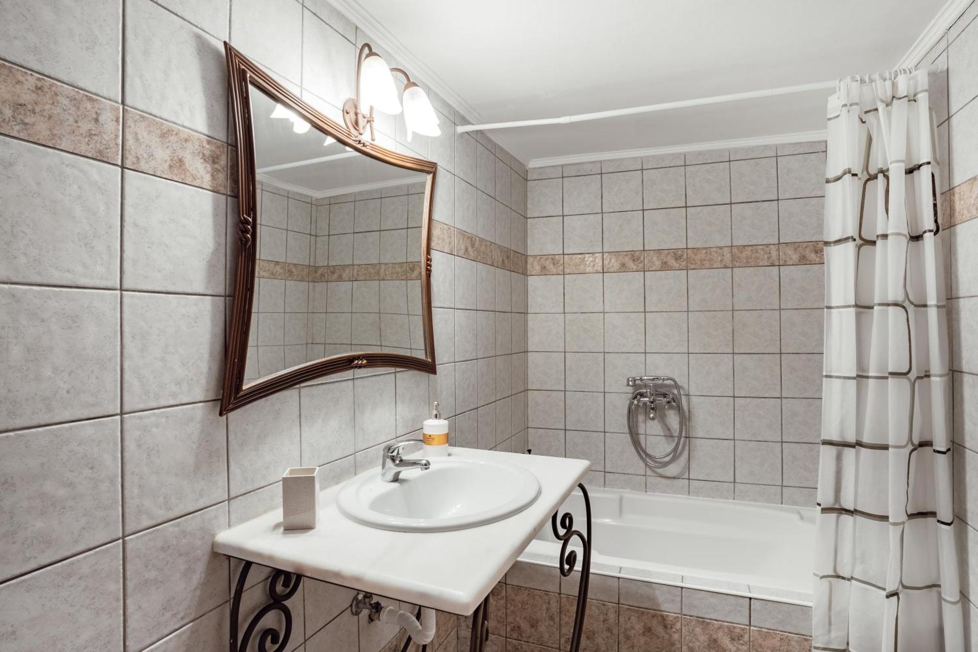 Dm Elegant And Charming Villa Foinikia  Ngoại thất bức ảnh