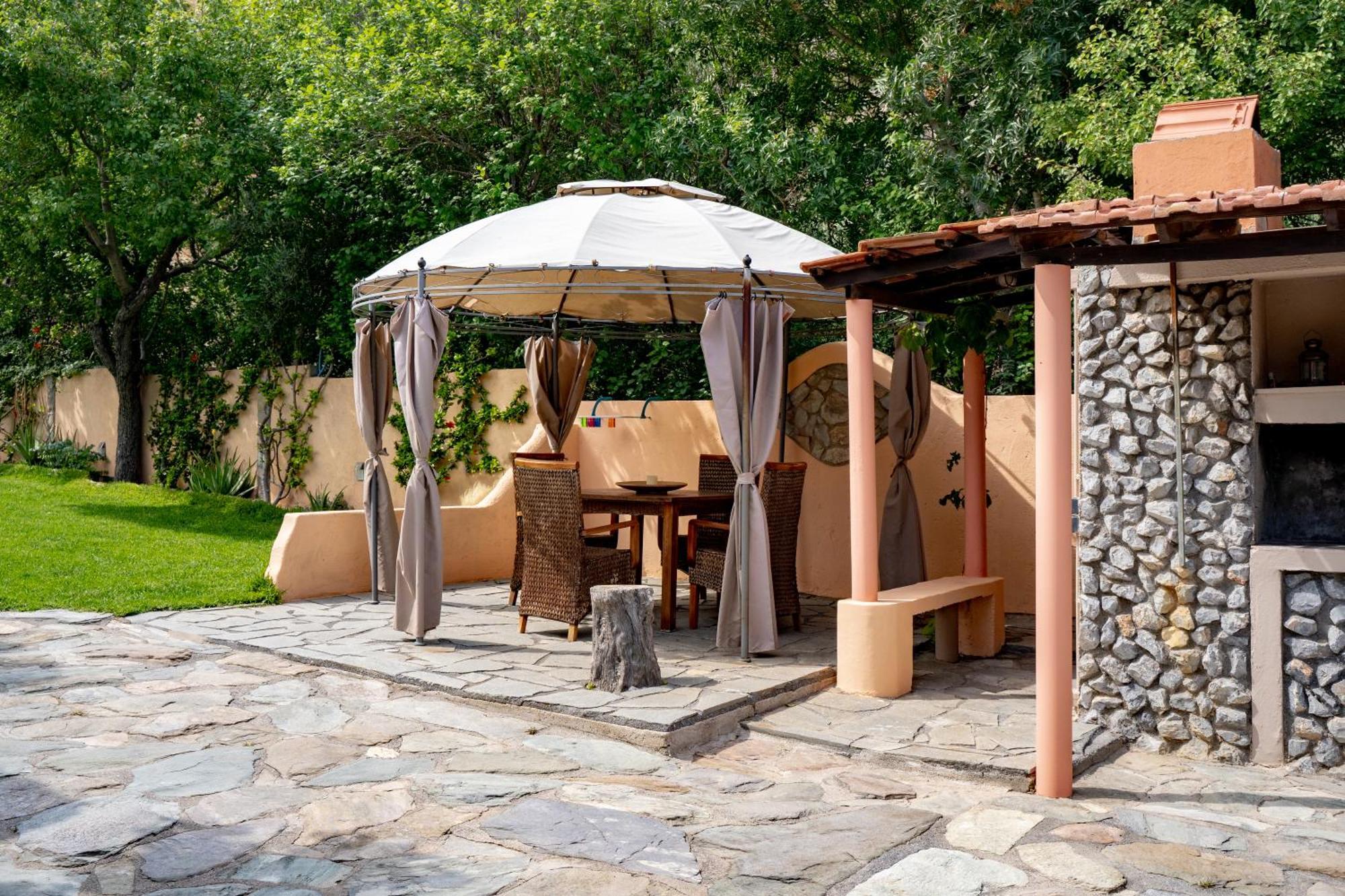 Dm Elegant And Charming Villa Foinikia  Ngoại thất bức ảnh