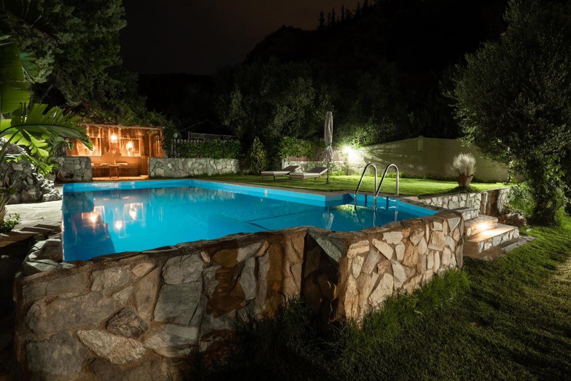 Dm Elegant And Charming Villa Foinikia  Ngoại thất bức ảnh