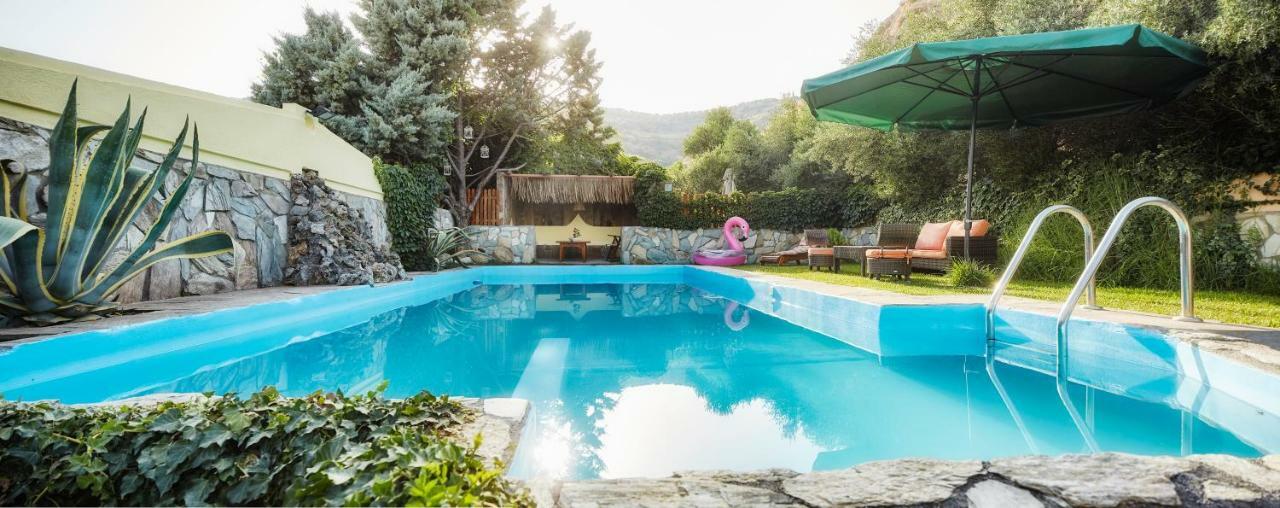Dm Elegant And Charming Villa Foinikia  Ngoại thất bức ảnh